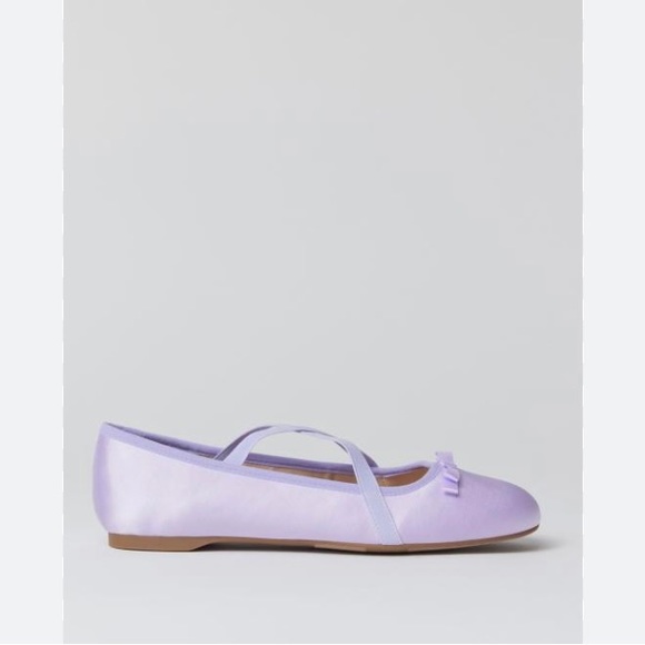 NWT Urban Outfitters Kallie Cross Strap Lavender Ballet Flat Size 8 - Picture 2 of 5